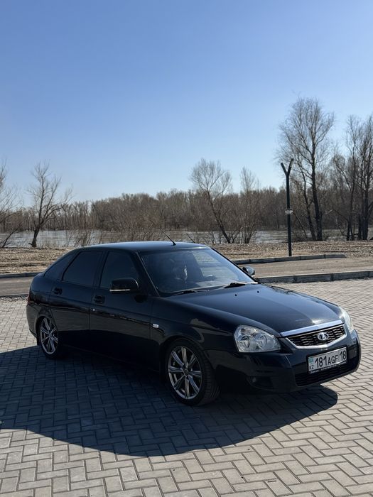 Продам Ладу Приору 2015