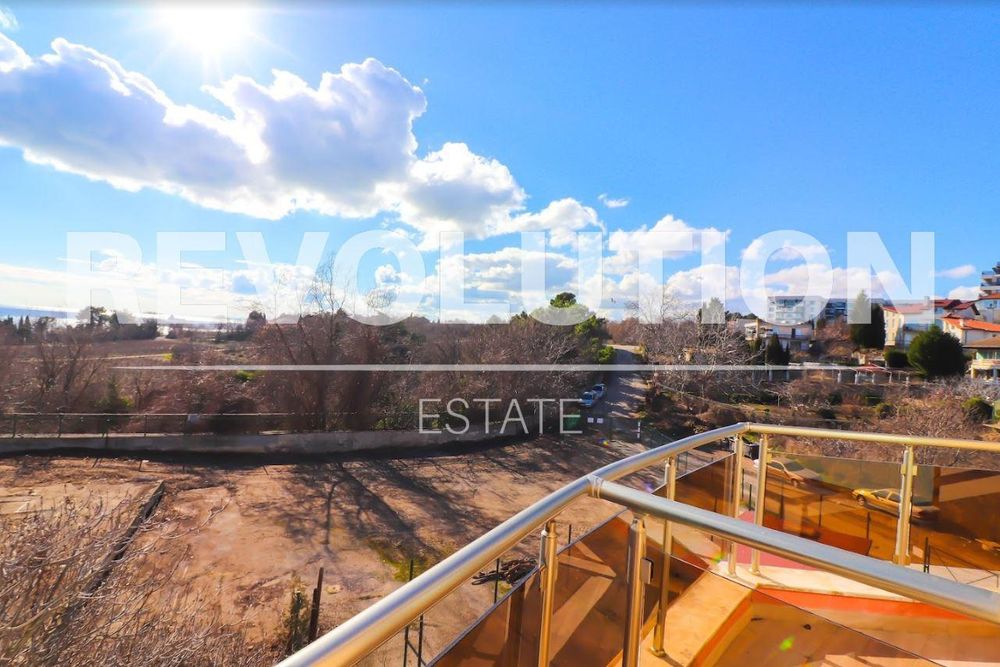 Дава се под наем Двустаен апартамент в к.к. Св.Св. Константин и Елена - 55 кв.м за 373.83 € - Снимка #5