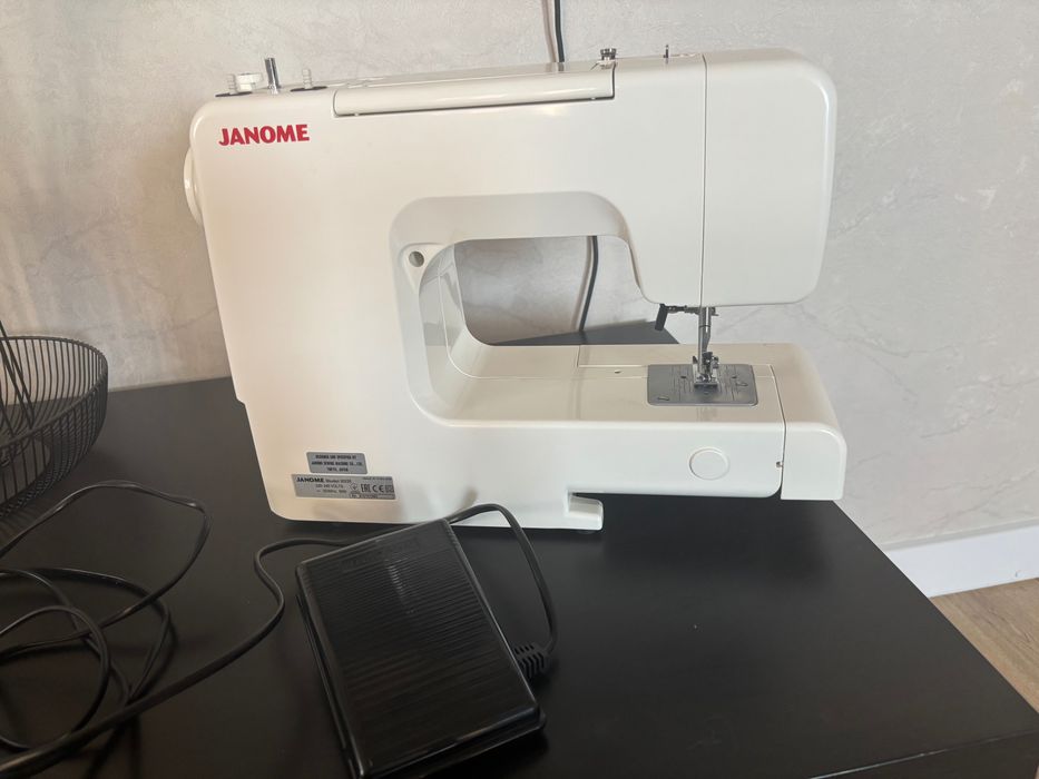 Швейная машинка janome mx55