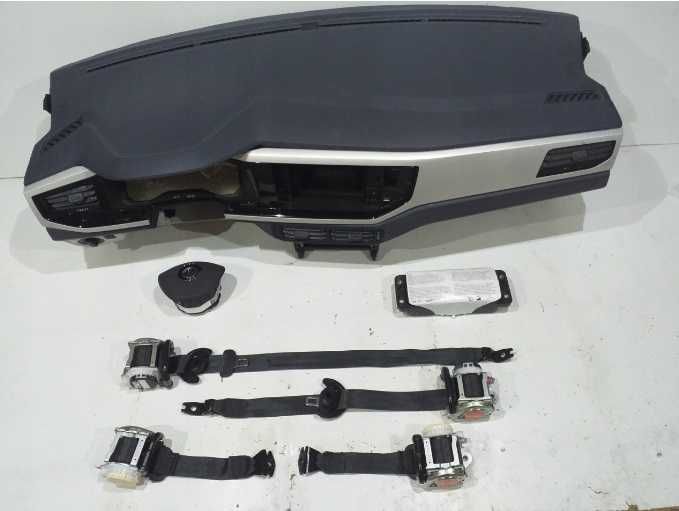 VW Polo 2g - plansa de bord - kit airbag - set centuri de siguranta