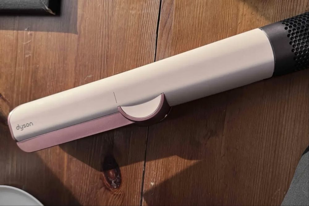 Продам Dyson новый