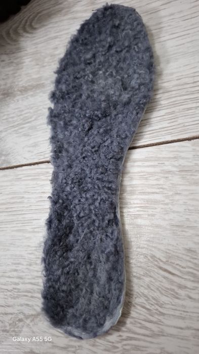 Продам сапожки детские для девочки