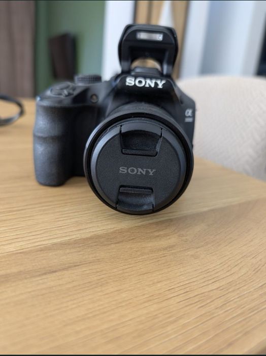 Vând aparat foto Sony Alpha A3000