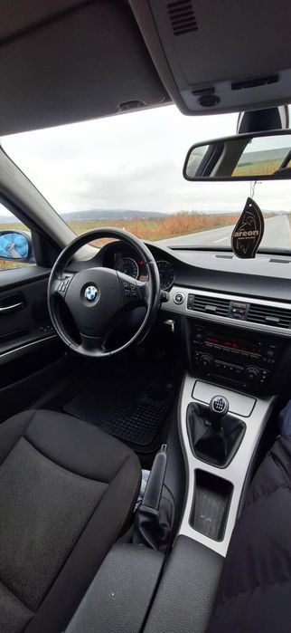 BMW i5 0 — imagine 5