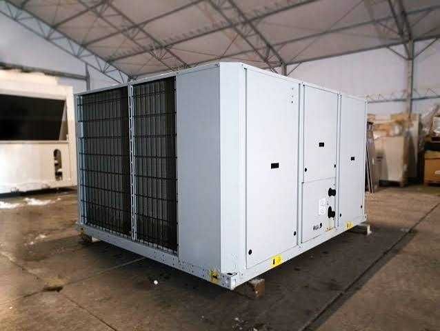 Чиллер 30RBS-070C0165-PE (67 kW) — высокопроизводительный чиллер