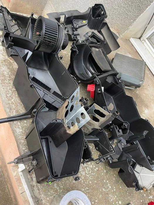 Смяна на радиаторче на парно и облепяне на клапи