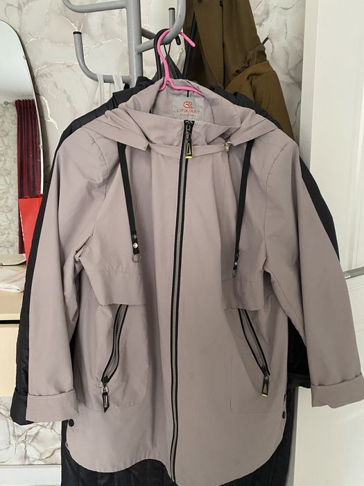 Продается женская куртка