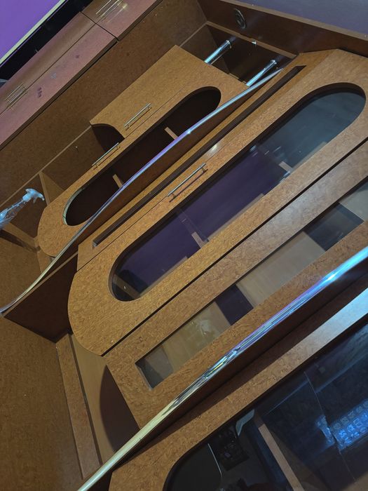 Vând mobila din anunț, pentru detalii contactați mă