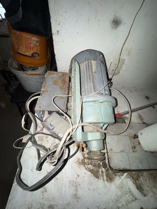 Chexol tikadigan mashina