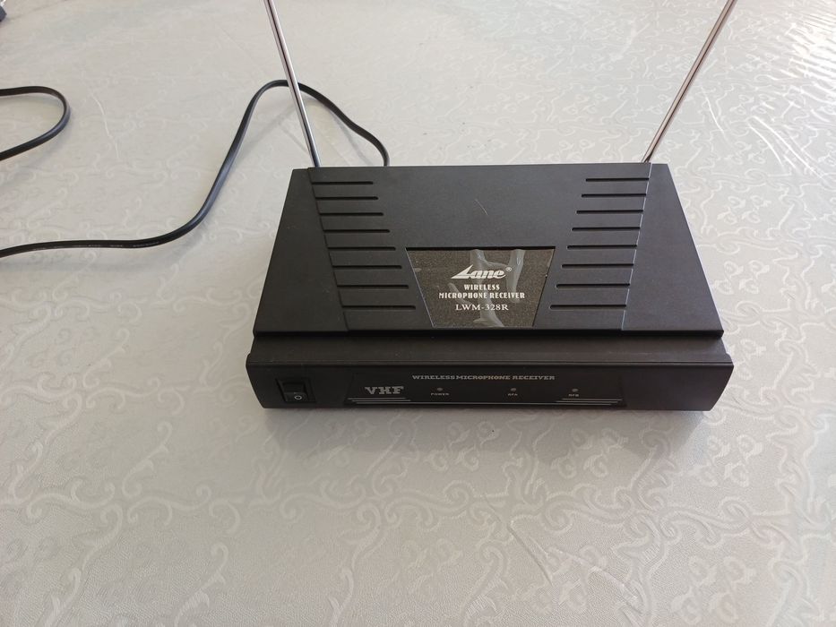 Микрофон 2штук с приемником