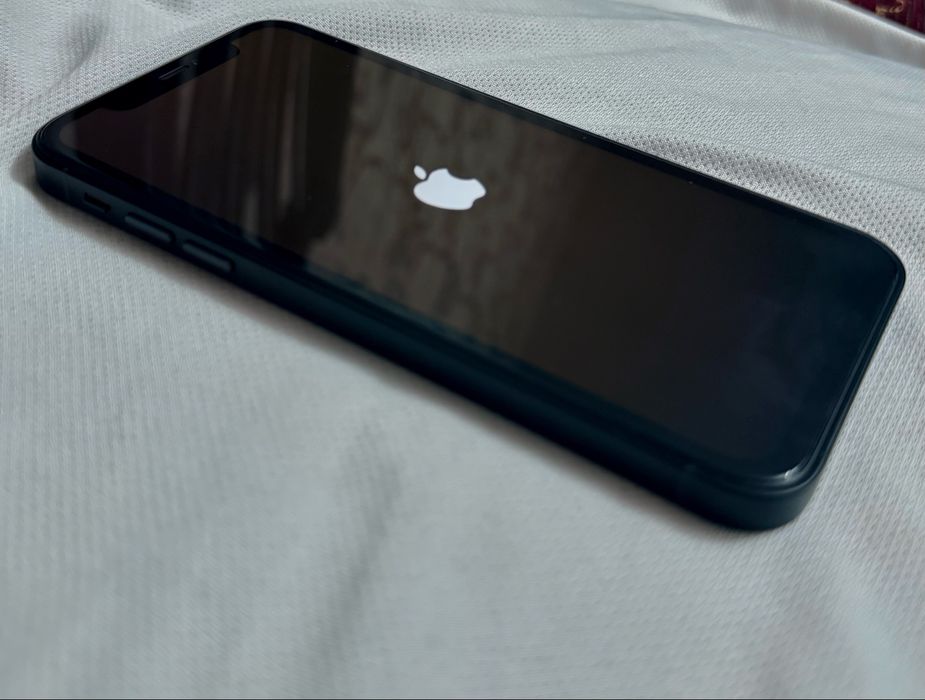 iPhone 11 в корпусе iPhone 16