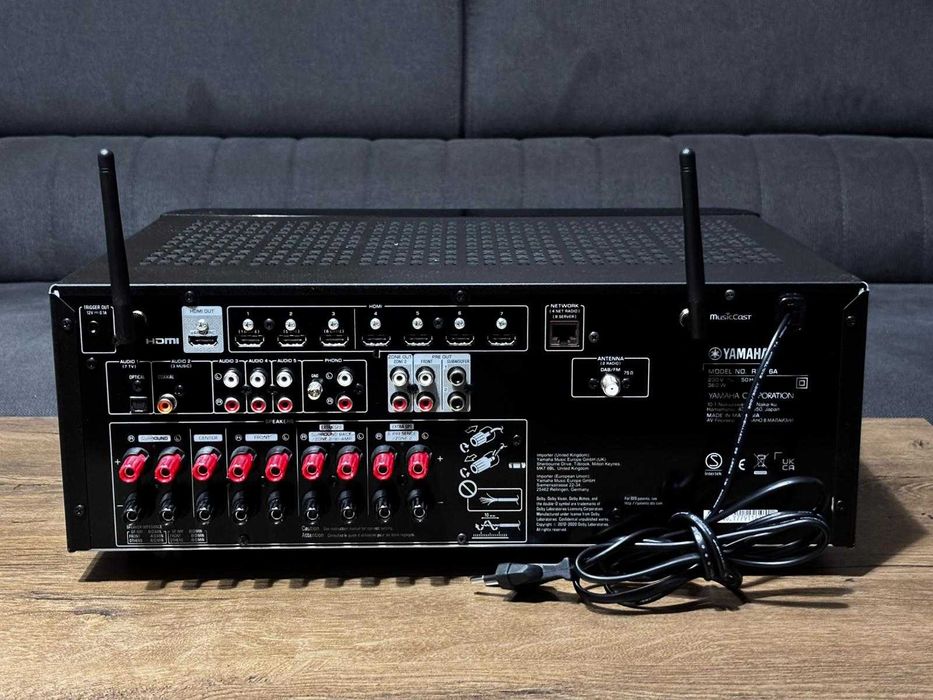 Yamaha RX-V6A Receiver surround 7.2 canale, Dolby Atmos