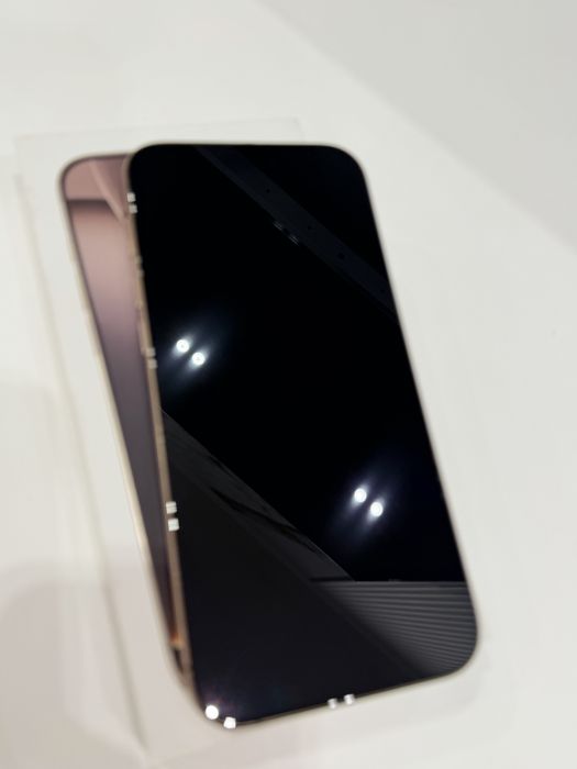 Продам IPhone 16 Pro Max 512 GB