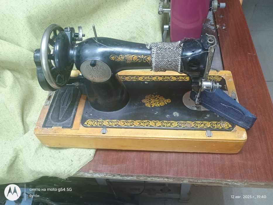 Швейная машинка ручная