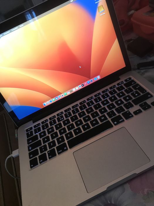 Vind schimb Macbook pro 2015 ecran retina 13 . 8 g cu 128 memorie .