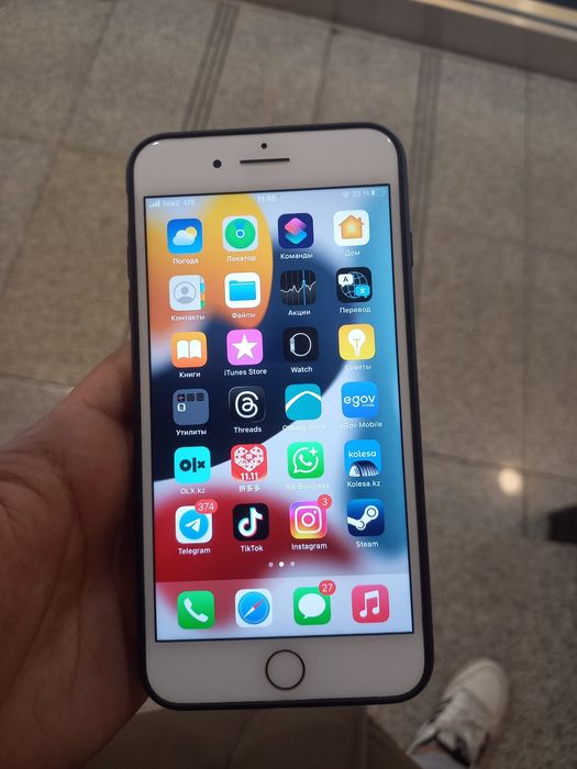Iphone 7 plus продам