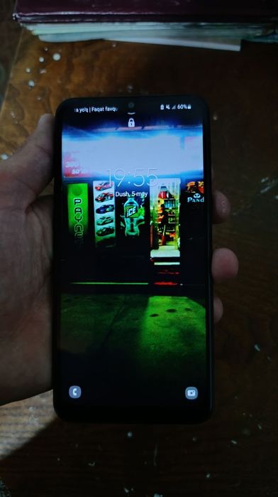 Samsung galaxy  A10s 500 000 So'm yana kelishamiz