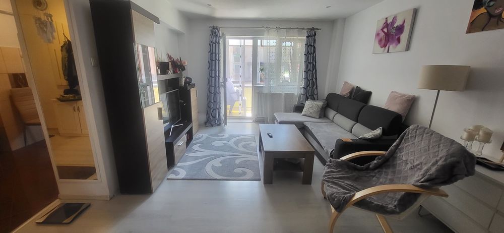 Vand apartament 4 camere in Aiud,zona Dallas,etaj 1