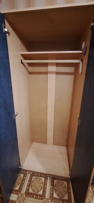 Продам шкаф в комнату