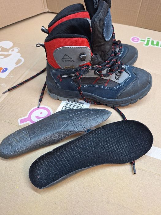 Mc Kinkey- Ghete drumetie copiii- mărimea 32.