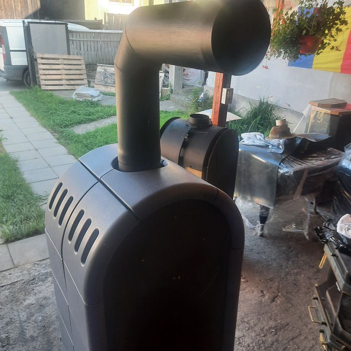 Soba tip semineu de 8 kw marca HARK