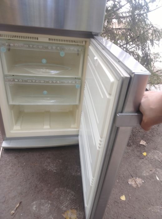 Холодильник б/у хорошом качестве
