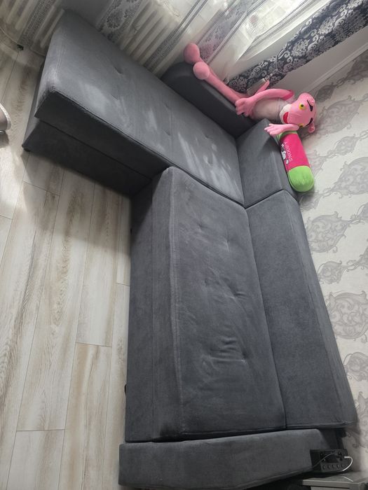Canapea extensibila in forma de L
