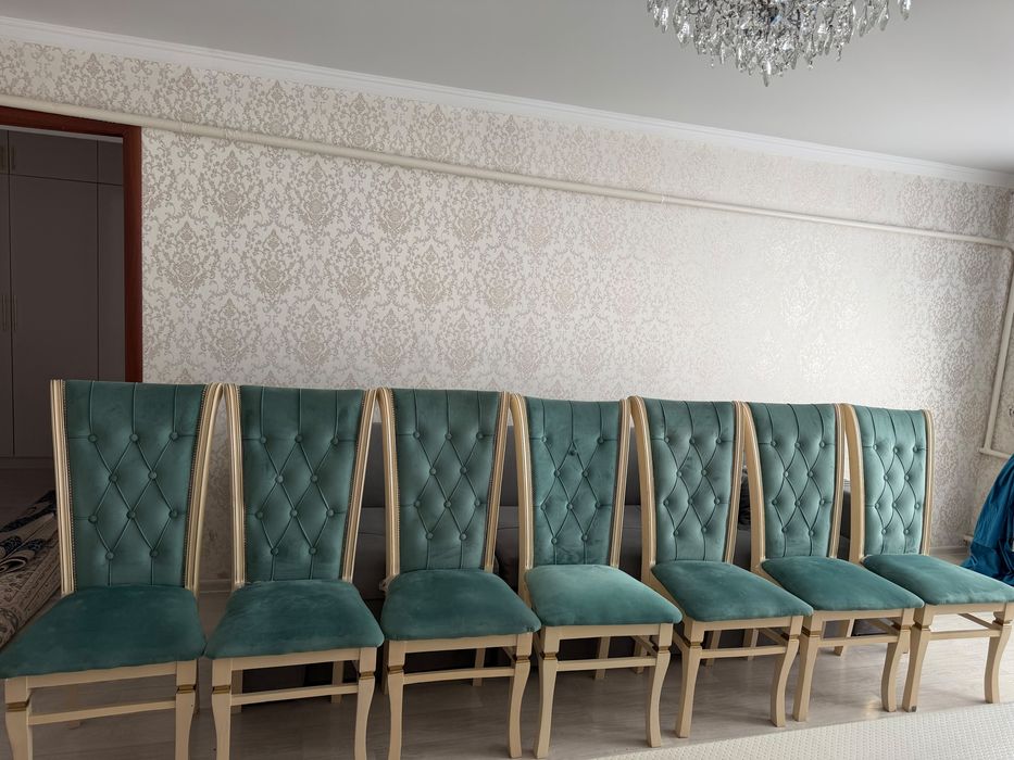 Продам стол стулья 12 шт