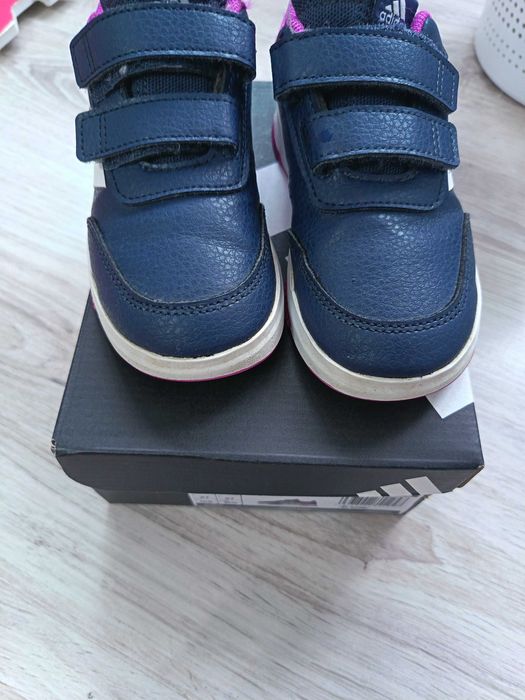 Маратонки Адидас