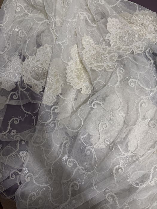 Продам шторы с тюлью район нова сити