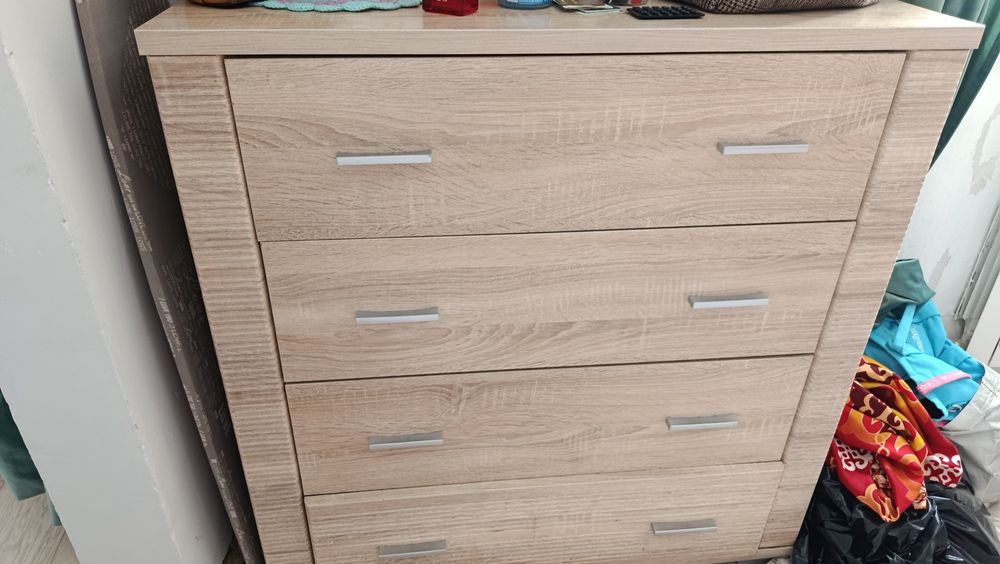 Срочно продам спальный гарнитур