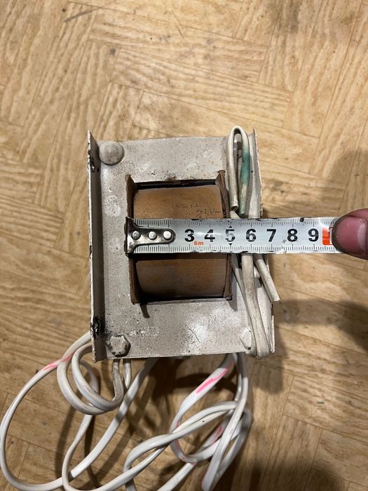 Transformator adaptor de la 220volti la 6V, 12V, 24V cu lita