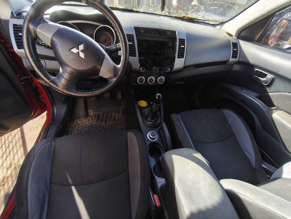 Mitsubishi Outlander 2.0 DID Dezmembrez/Dezmembram