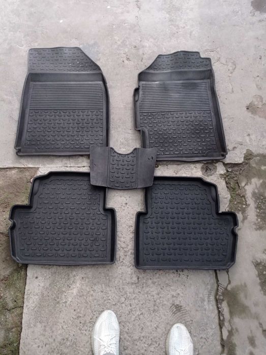 Полик на спарк срочно продается