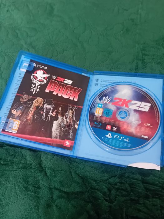 Vând controler ps4 si joc wwe2k25