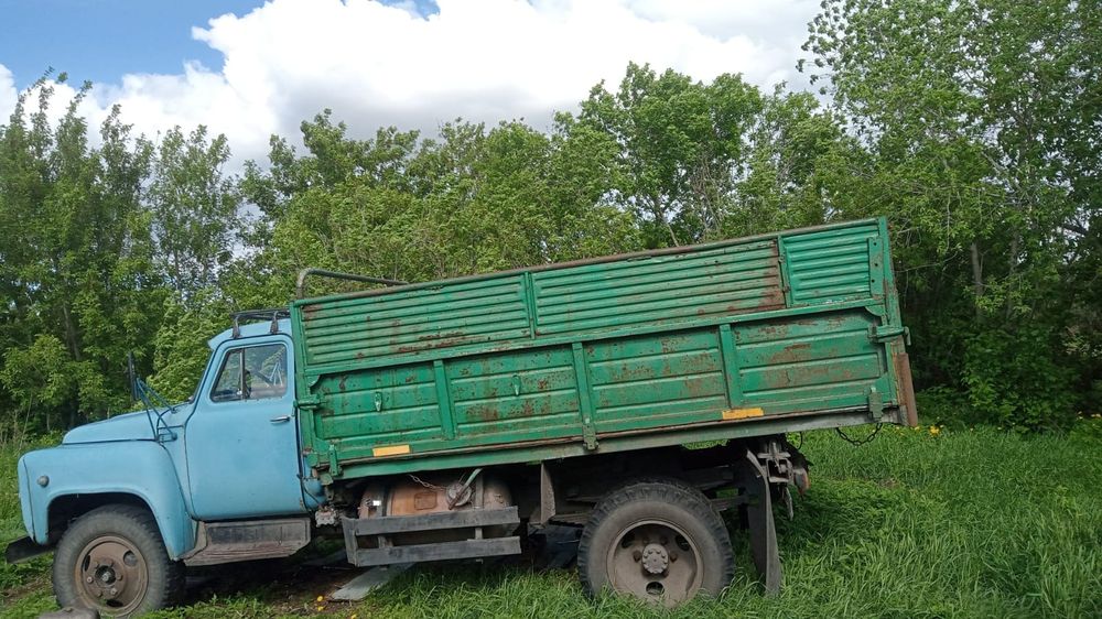 Продам газ 53 на полном ходу.