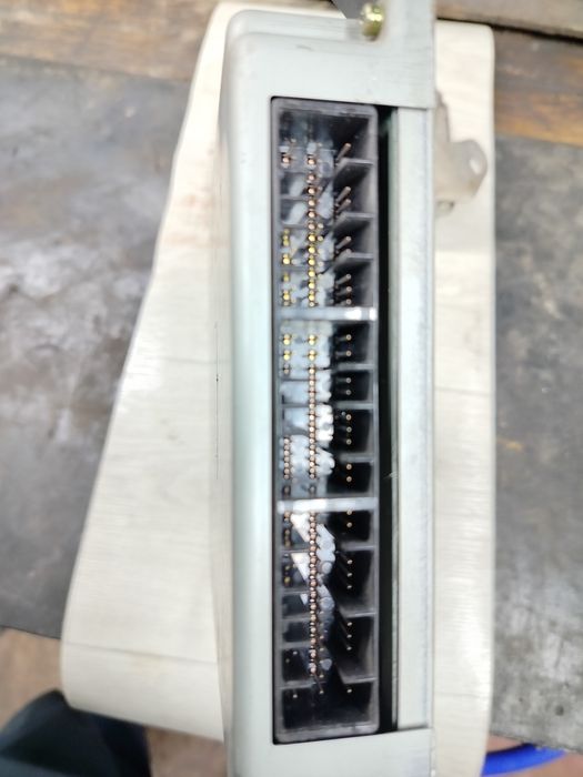 Комп Субару Форестер 2000г 2.5 Америка ej251