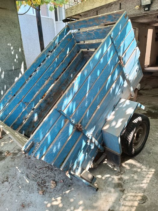 Ремарке за лек автомобил Зефир 2