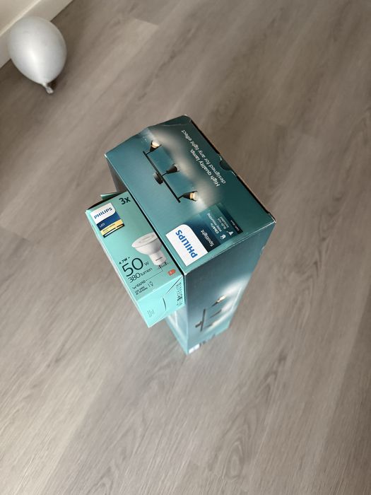 lampa Philips Cleft, becuri incluse