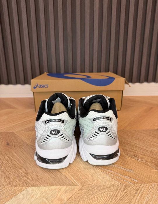 Спортни обувки ASICS