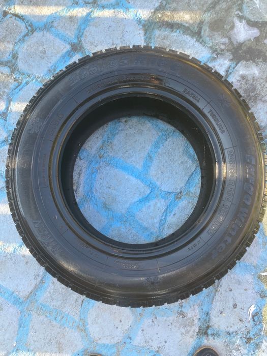 Vând /Schimb anvelope Michelin marca Riken  M+S 225/65/16 C