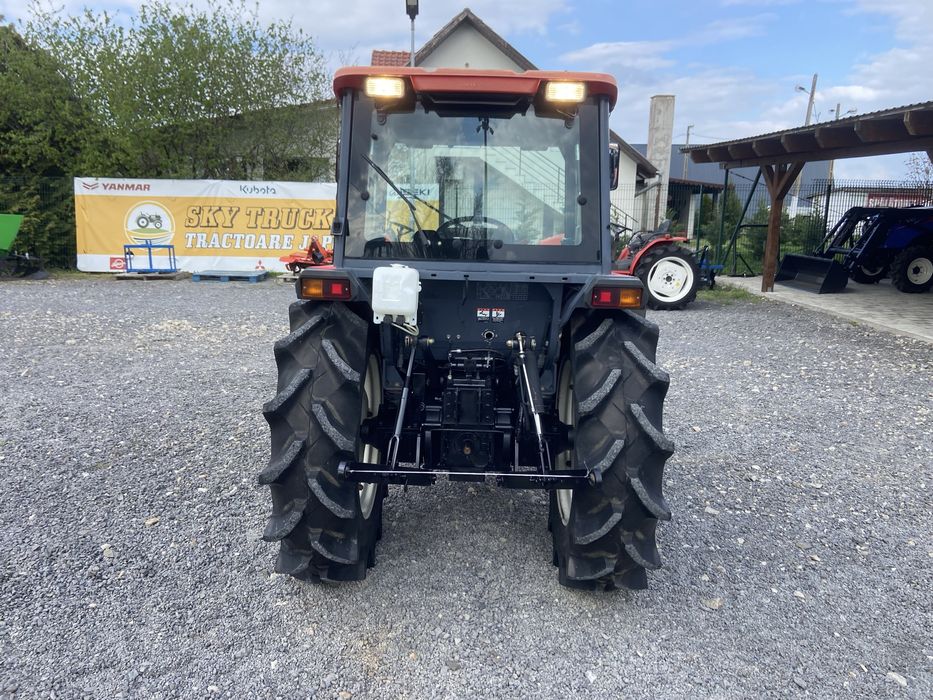 Tractor japonez Mitsubishi MT311, 4x4, 31cp, cabina