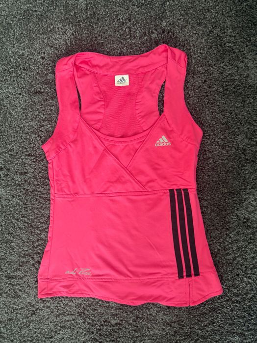 Adidas дамски потник.Размер S.