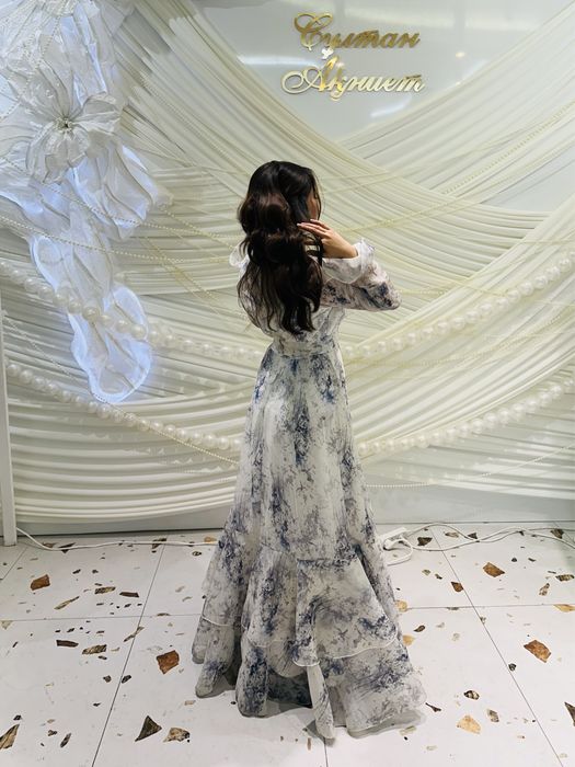 летнее платье в отличном состоянии