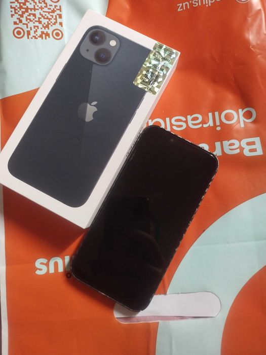 Iphone 13 yangi yomkist 100 ideal holda