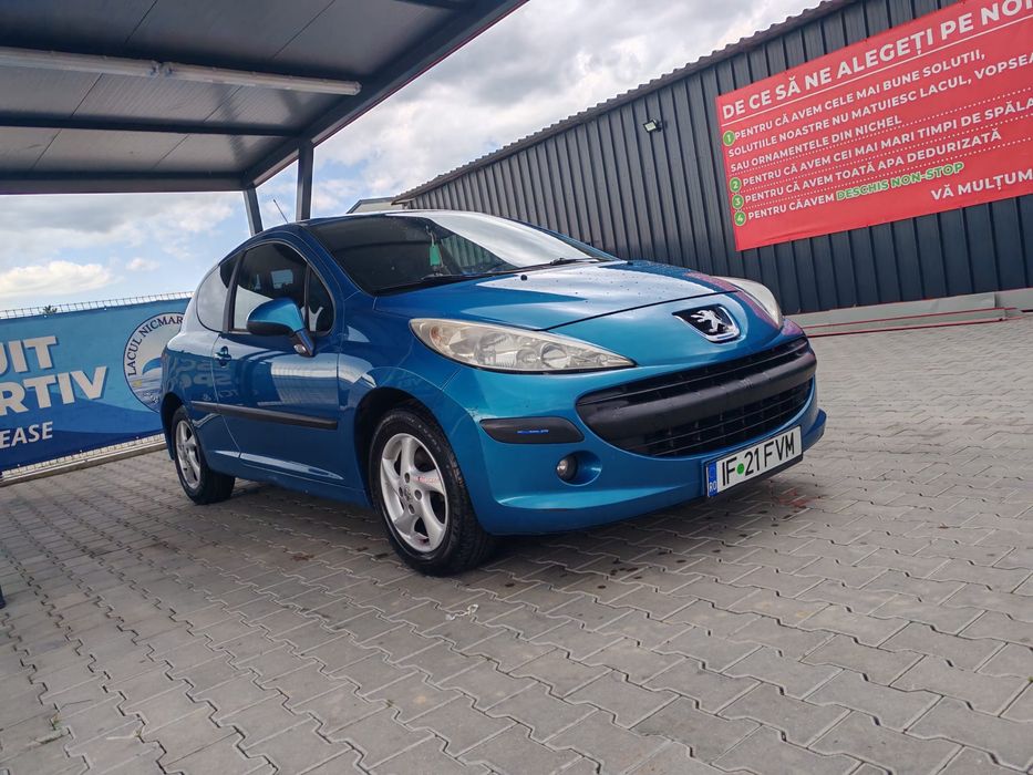 PEUGEOT 207