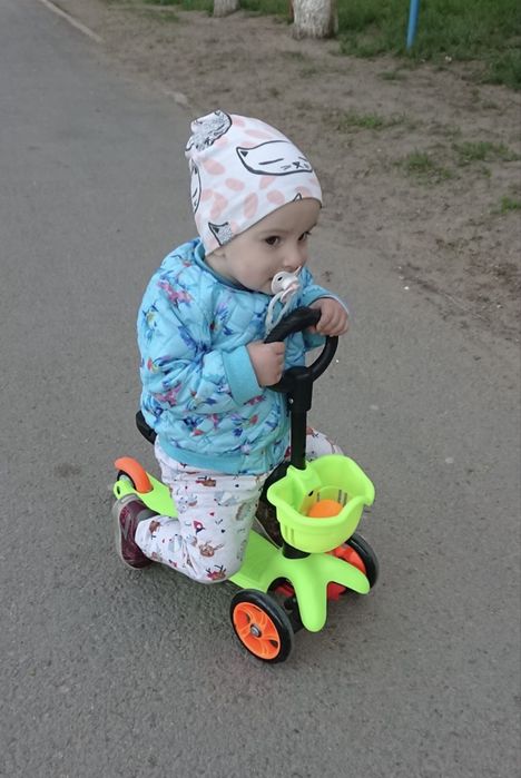 Продам детский самокат Biwec 2 в 1