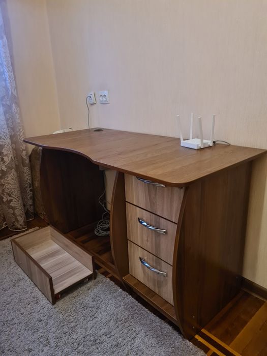 Рабочий стол б/у