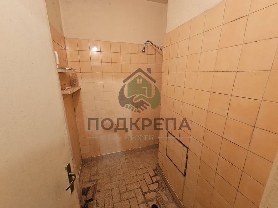 Продава се Тристаен апартамент в Пловдив, Кючук Париж - 86 кв.м за 786 €/кв.м - Снимка #7