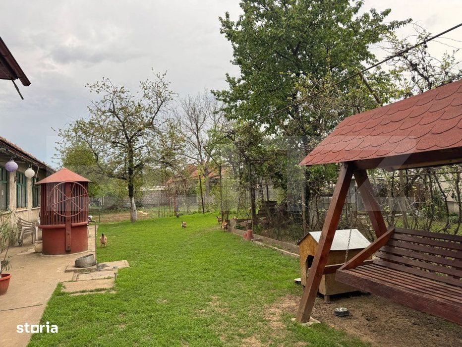 Casa de vanzare, cu 3 camere, 120 mp, 1080 mp teren, zona Simeria